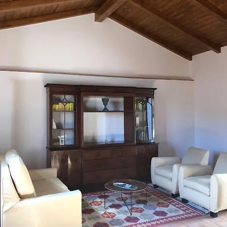 Casa di campagna La Casa Del Carrubo Di Borgo Carbone Locri