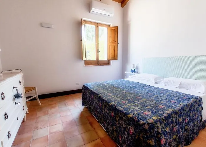 La Casa Del Carrubo Di Borgo Carbone * 洛克里