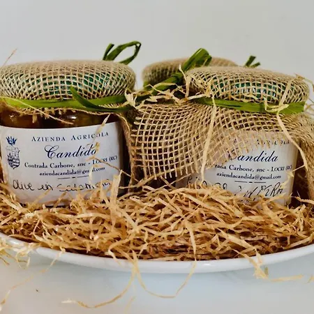 Landhaus La Casa Del Carrubo Di Borgo Carbone *